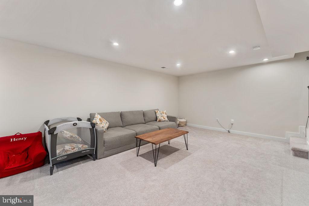 8918 SAINT LANDRY LANE