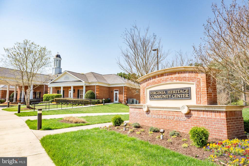 5726 W KESSLERS CROSSING