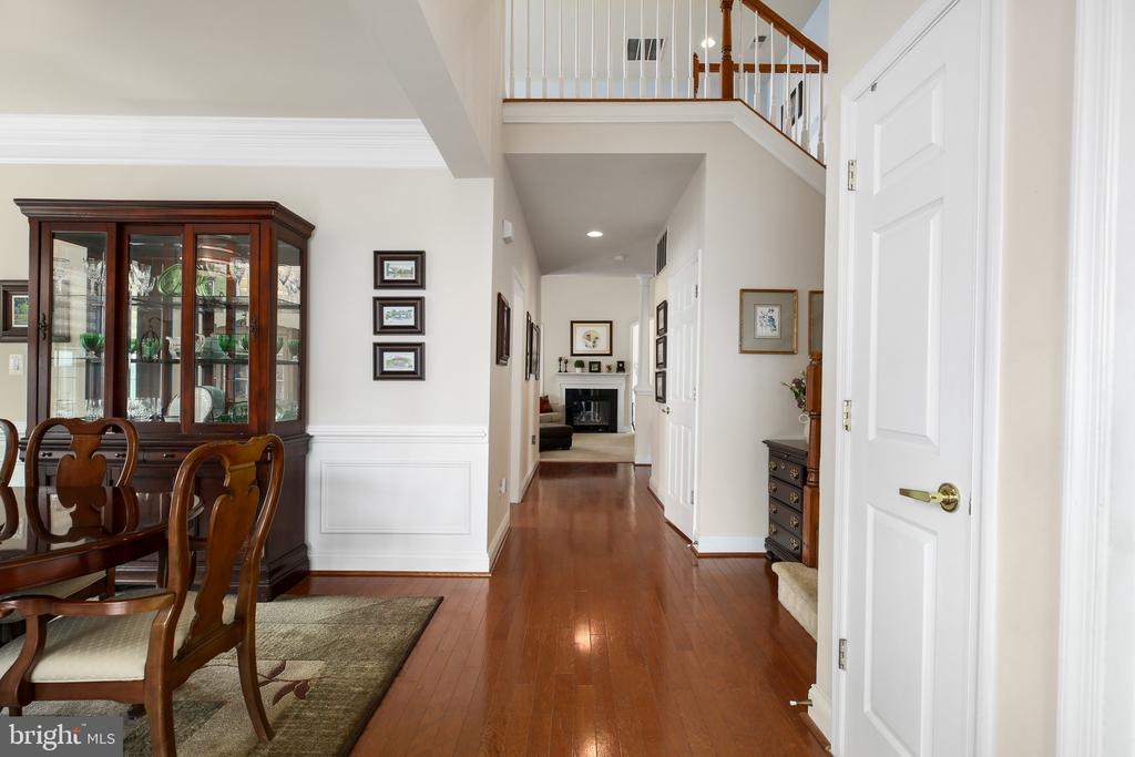 5726 W KESSLERS CROSSING