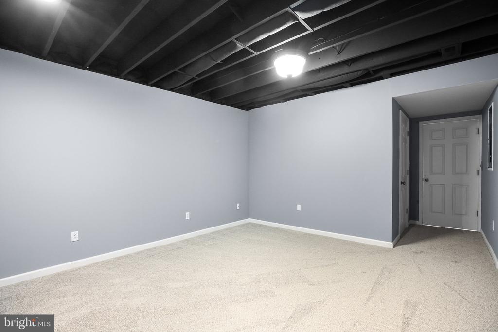 12805 FLINTLOCK DRIVE