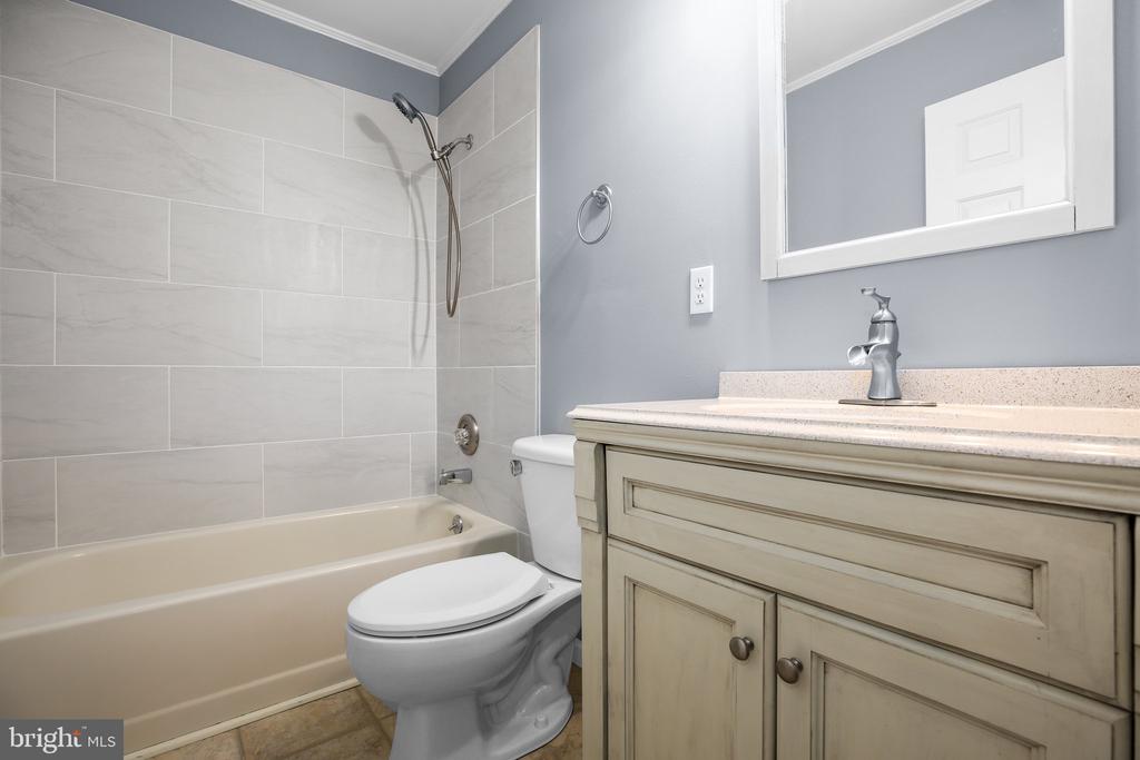 12805 FLINTLOCK DRIVE