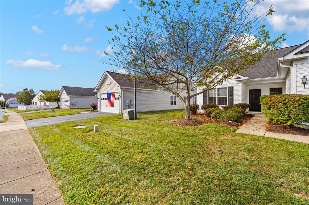 6906 WINTHROP COURT