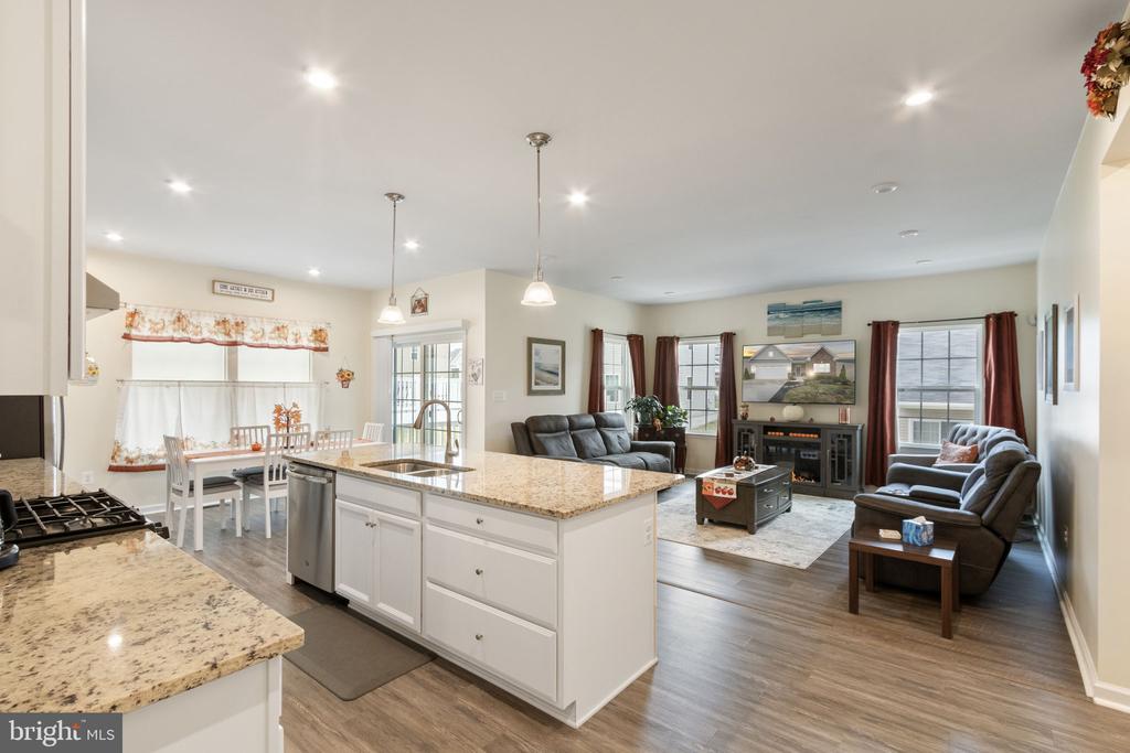 5305 HOLLEY OAK LANE
