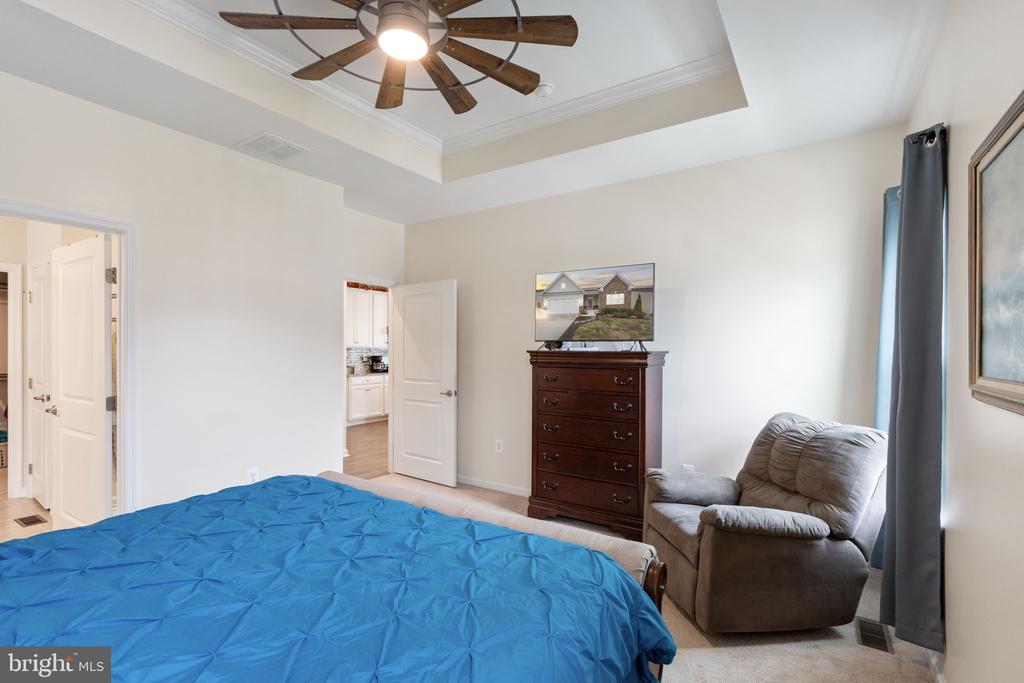 5305 HOLLEY OAK LANE