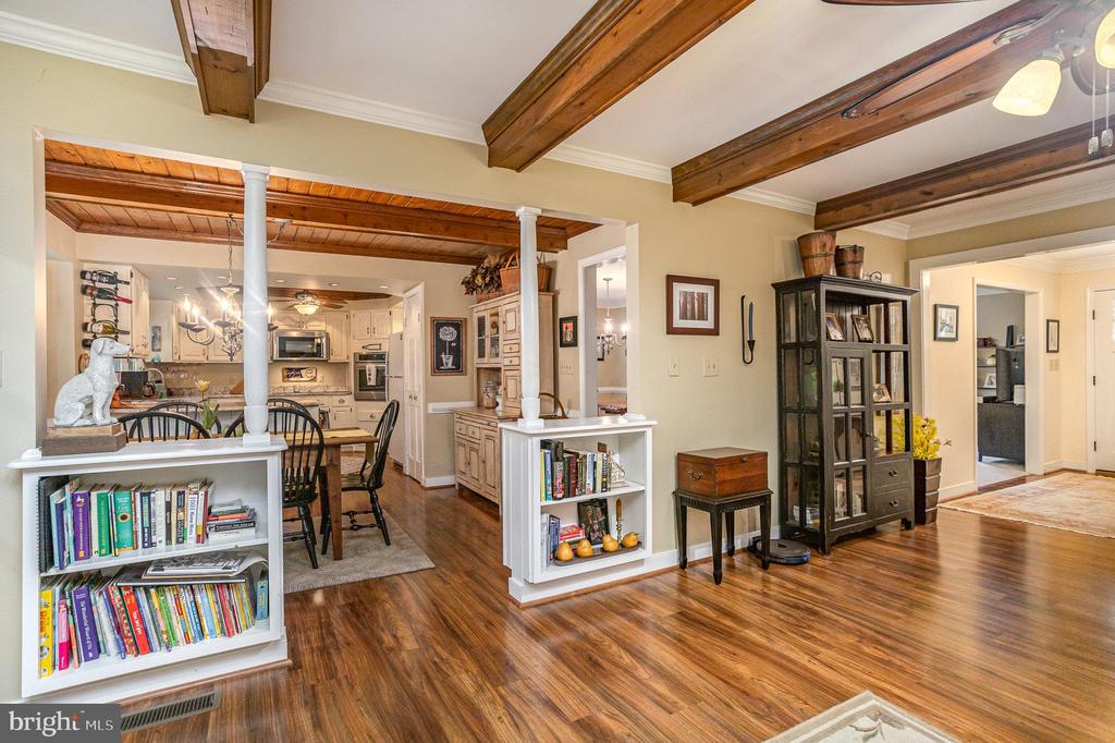 5 BAINBRIDGE LANE