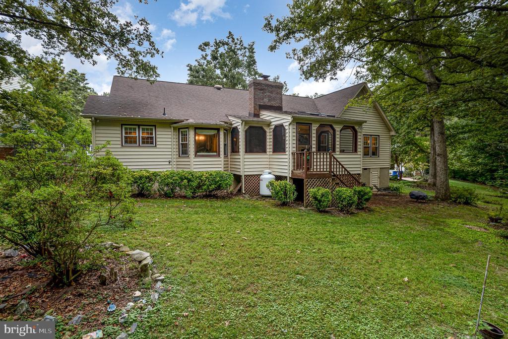 5 BAINBRIDGE LANE