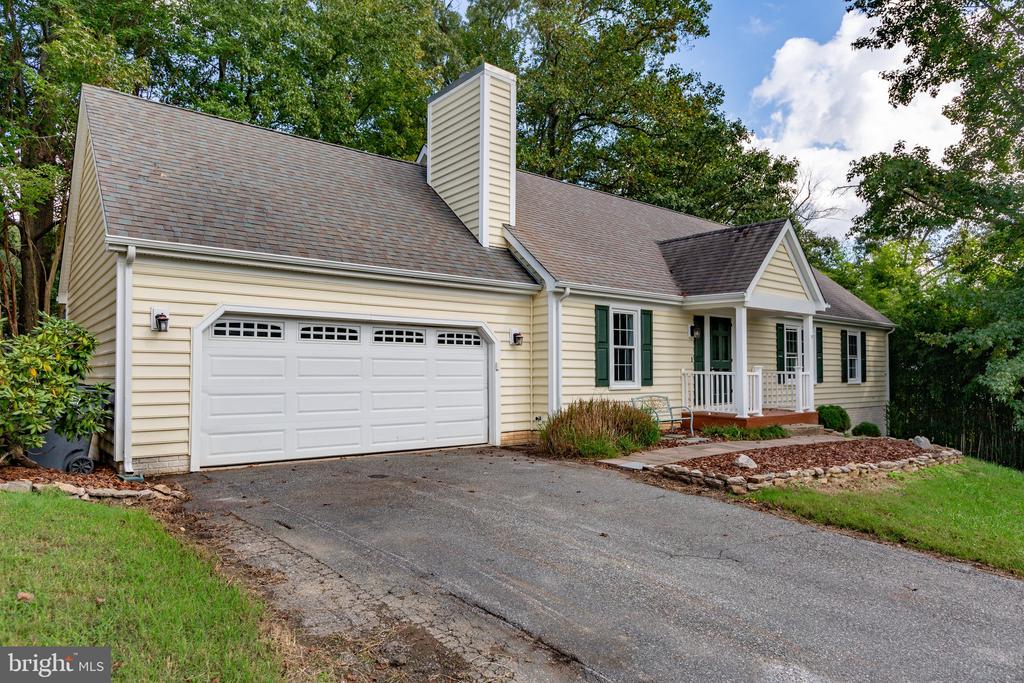 11907 BUTTERCUP LANE