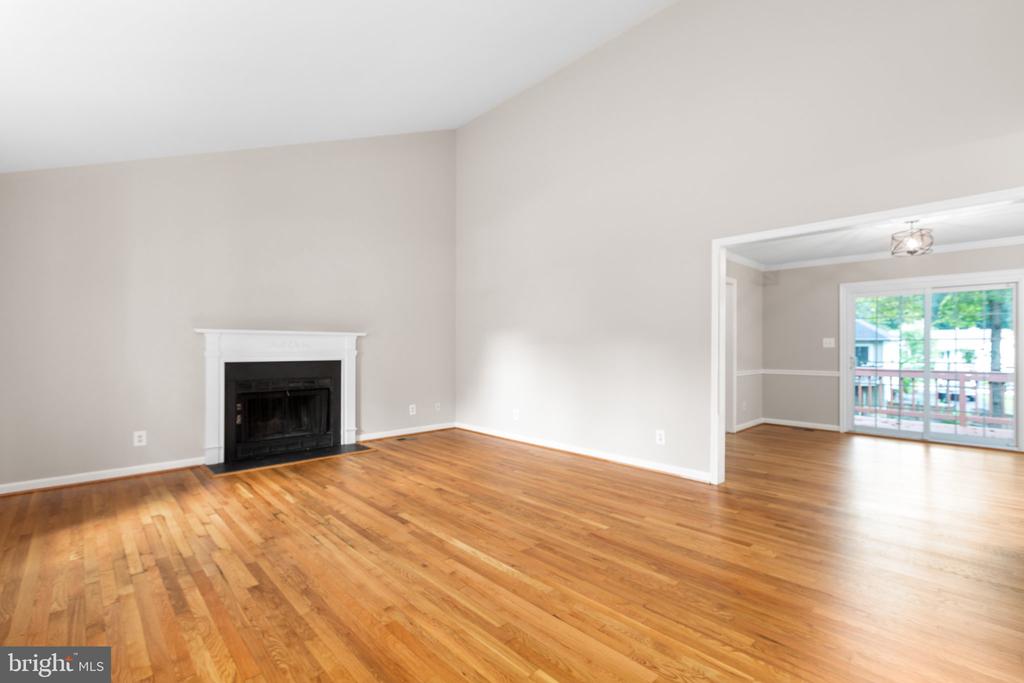 11907 BUTTERCUP LANE
