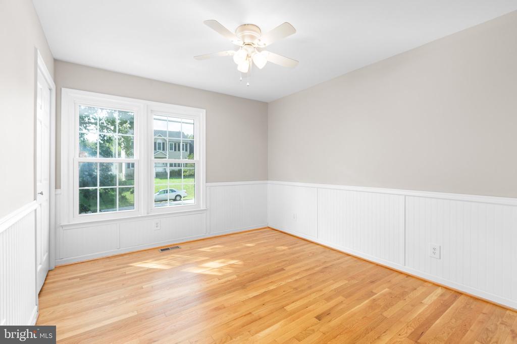 11907 BUTTERCUP LANE