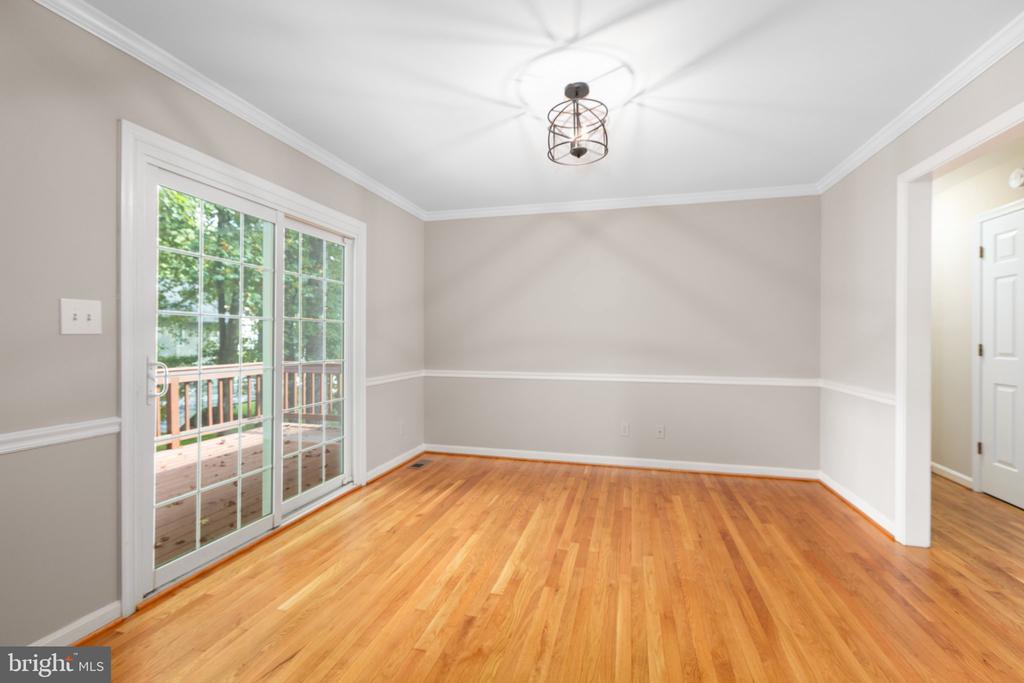 11907 BUTTERCUP LANE