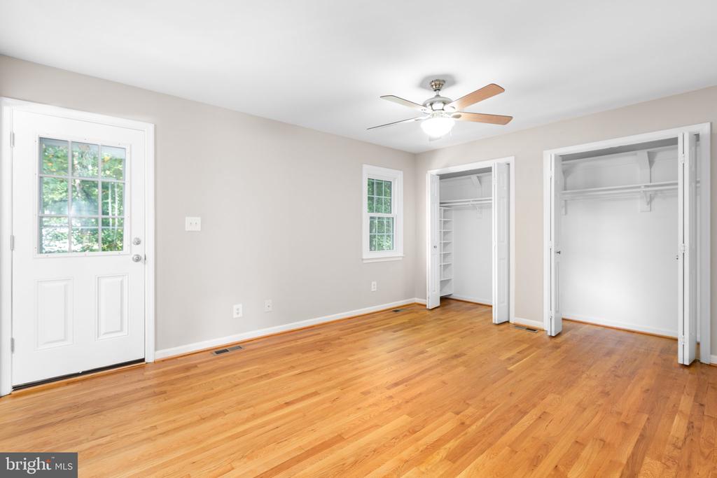 11907 BUTTERCUP LANE