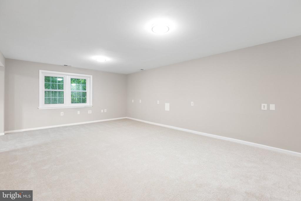 11907 BUTTERCUP LANE