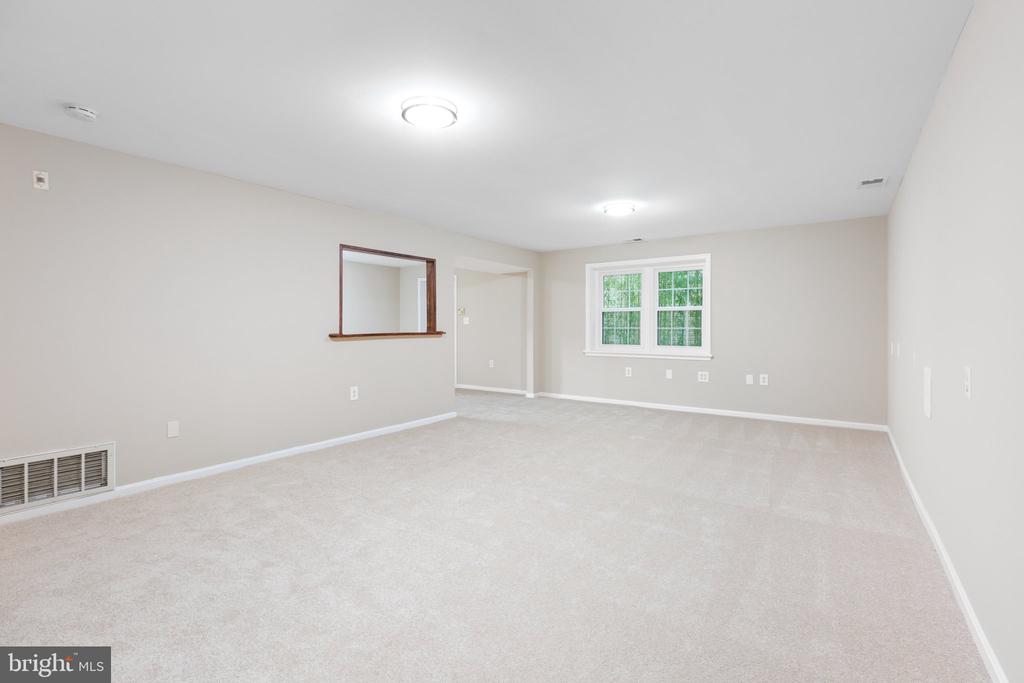 11907 BUTTERCUP LANE