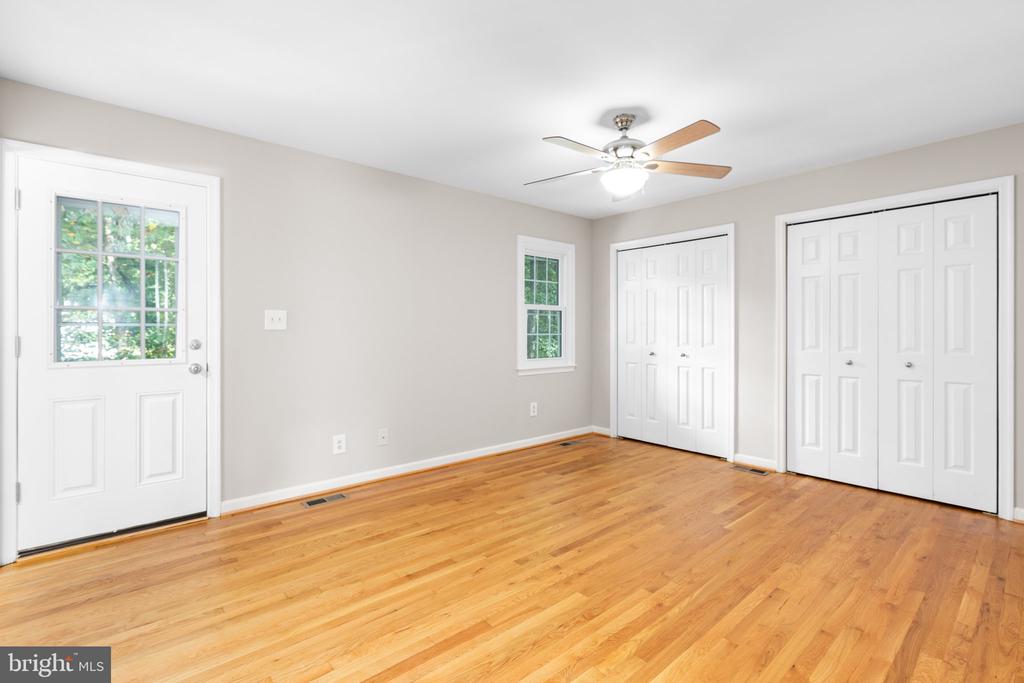 11907 BUTTERCUP LANE