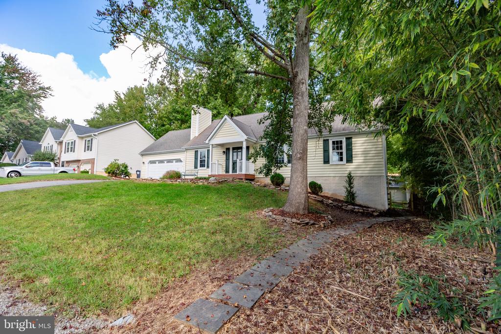 11907 BUTTERCUP LANE