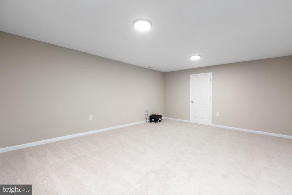 11907 BUTTERCUP LANE