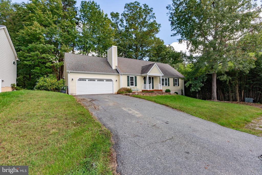 11907 BUTTERCUP LANE