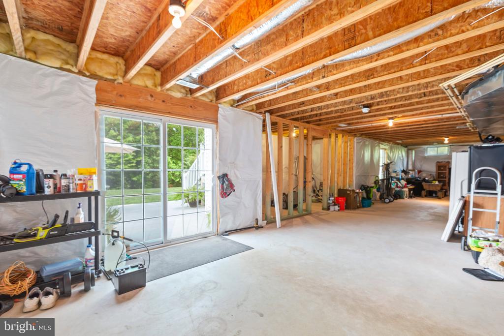9506 EVERETTE DRIVE