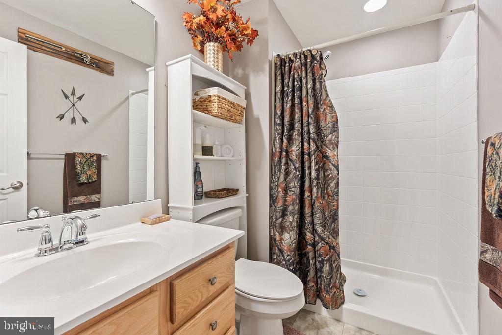 9418 DEEP CREEK LANE
