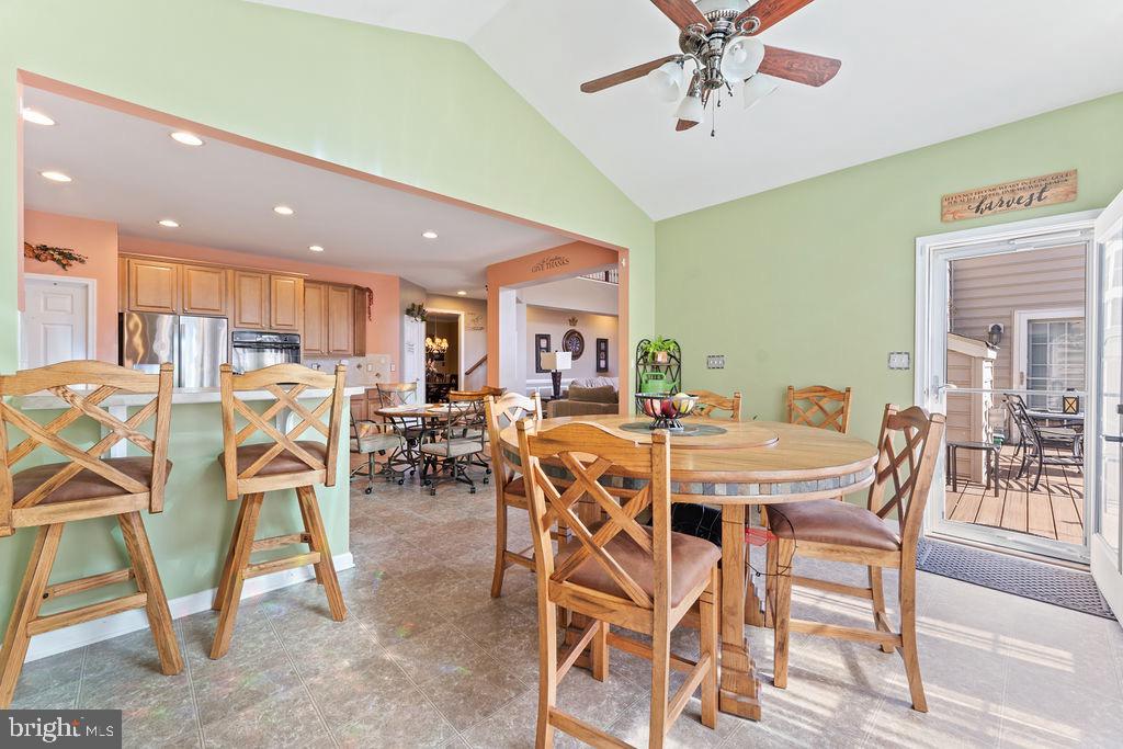 9418 DEEP CREEK LANE
