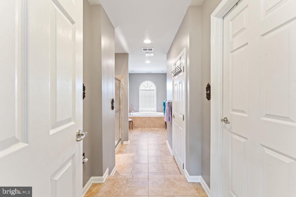 9418 DEEP CREEK LANE