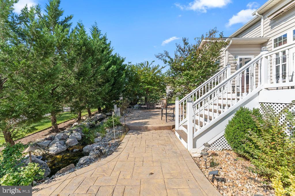 9418 DEEP CREEK LANE