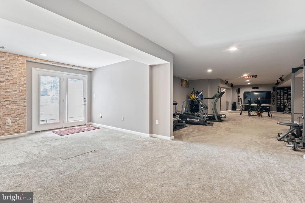 9418 DEEP CREEK LANE