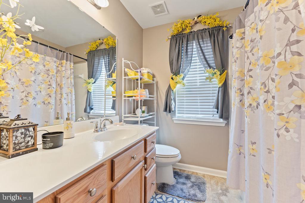 9418 DEEP CREEK LANE