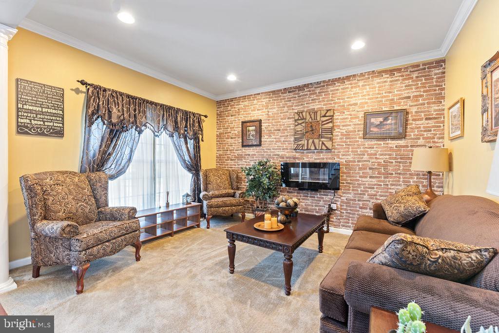 9418 DEEP CREEK LANE