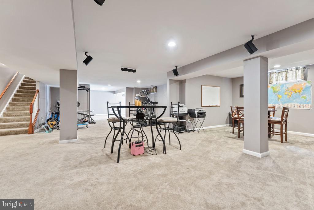 9418 DEEP CREEK LANE