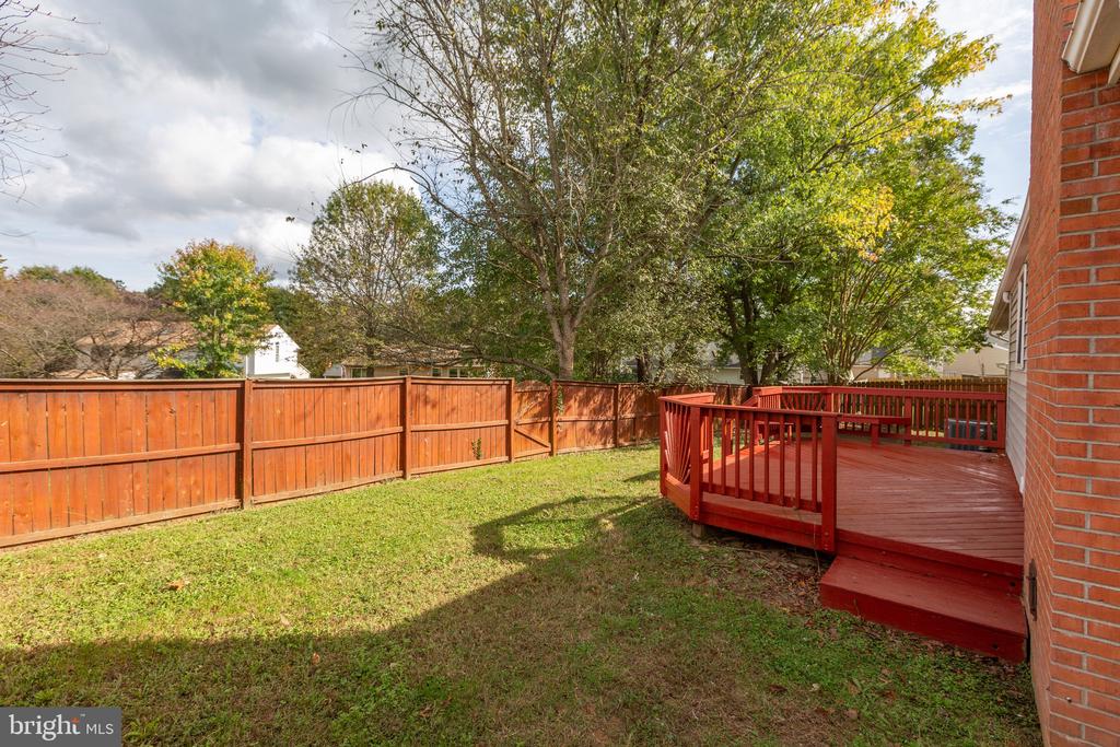 805 SHAMROCK DRIVE