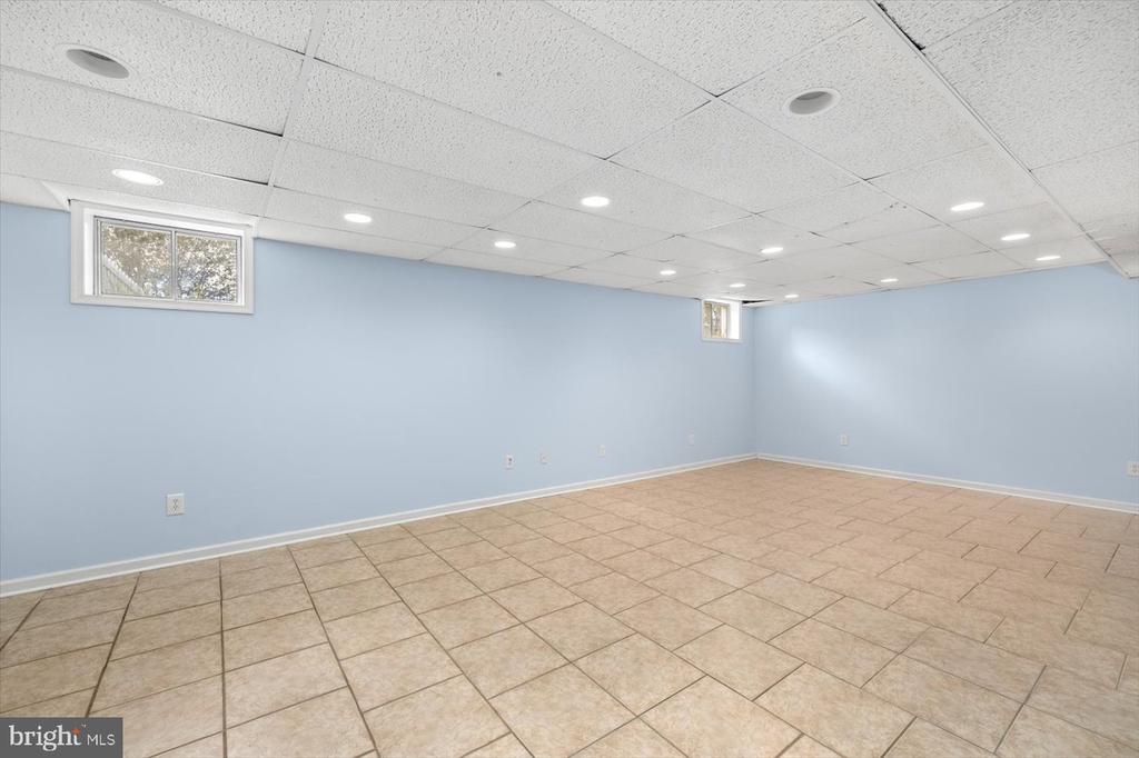 9901 BETHWOOD DRIVE