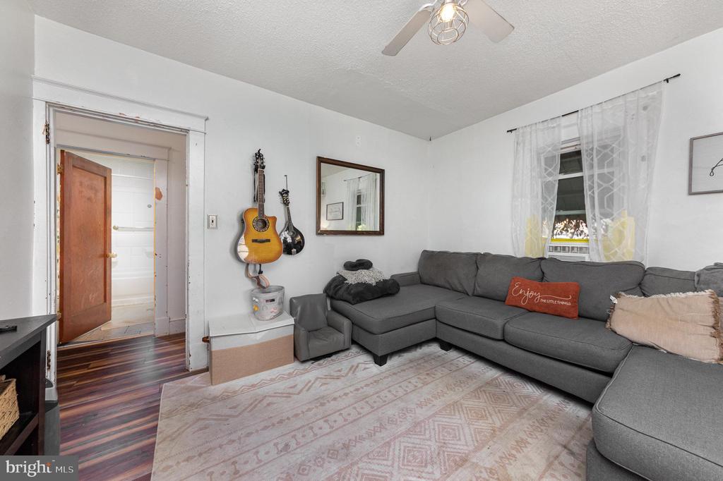 10632 TIDEWATER TRAIL