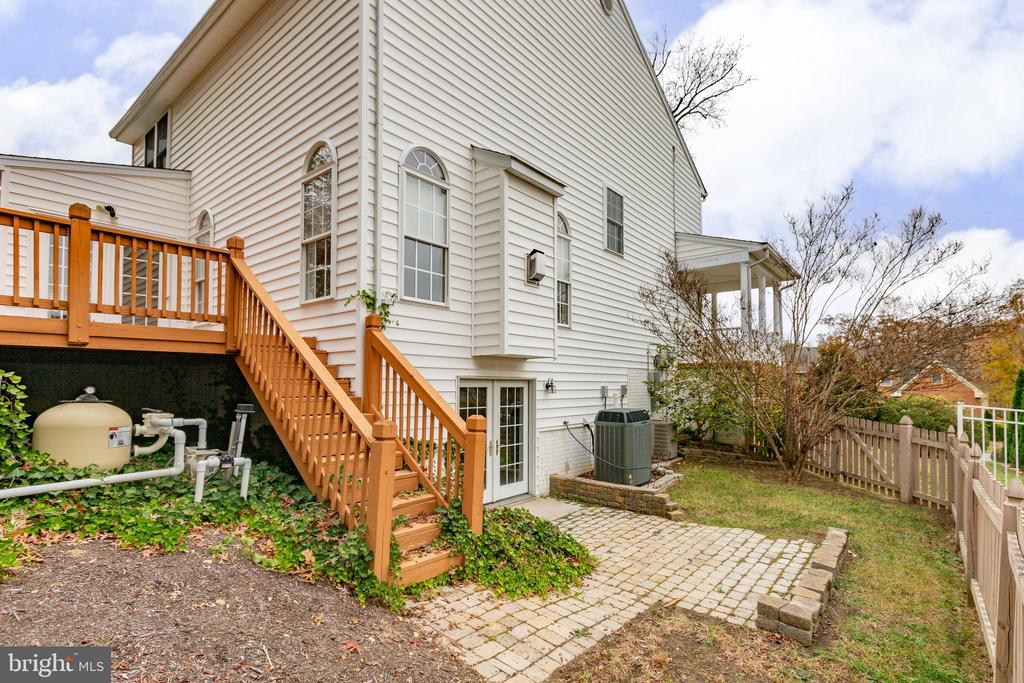 11012 PARK RIDGE ROAD