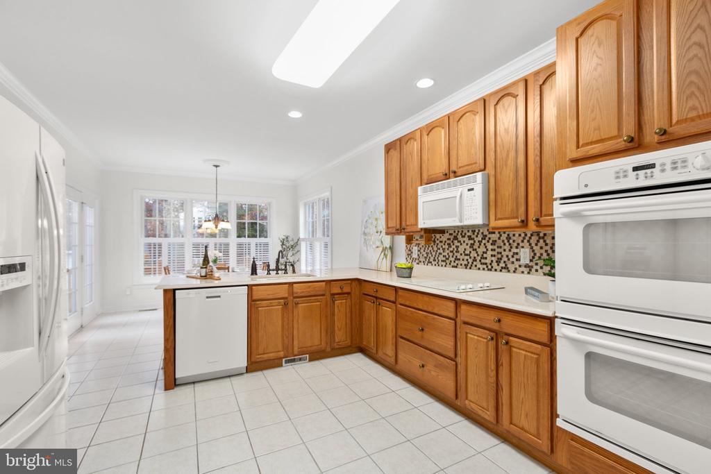 11012 PARK RIDGE ROAD