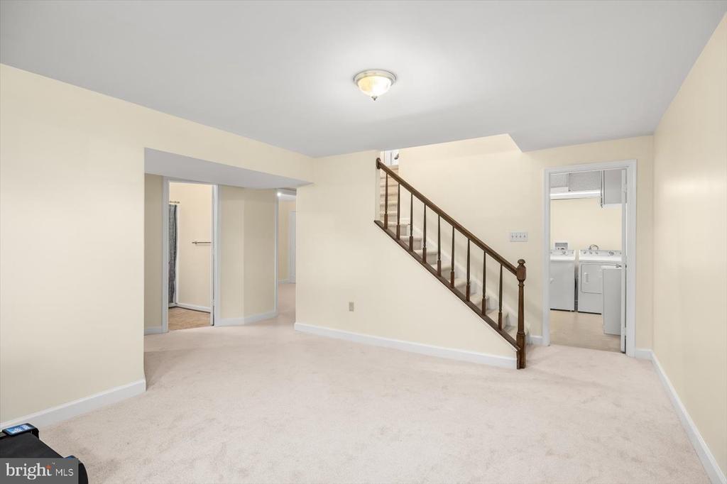 6229 SWEETBRIAR DRIVE