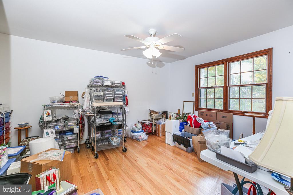 1600 CLOVER DRIVE