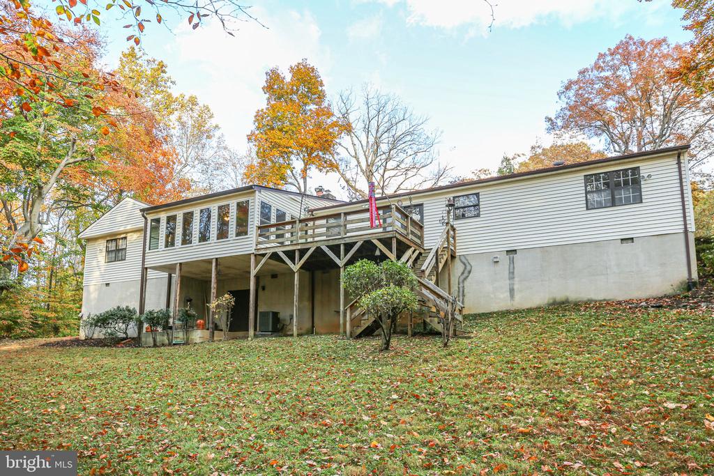 1600 CLOVER DRIVE