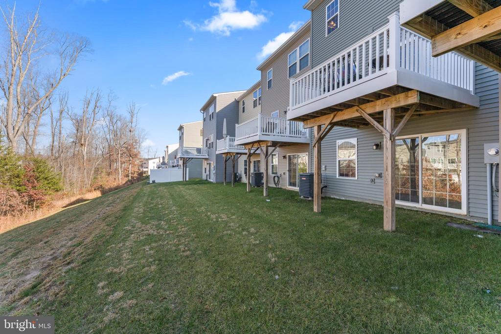 8422 DEVRIES LANE