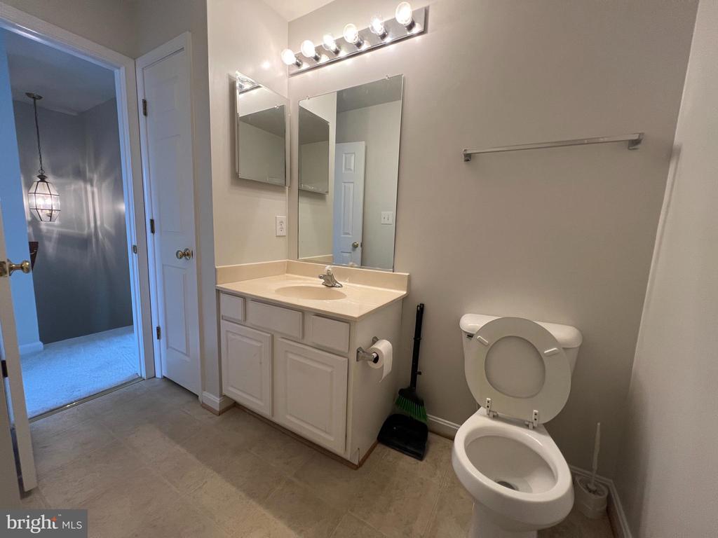 11412 WYTHEVILLE COURT