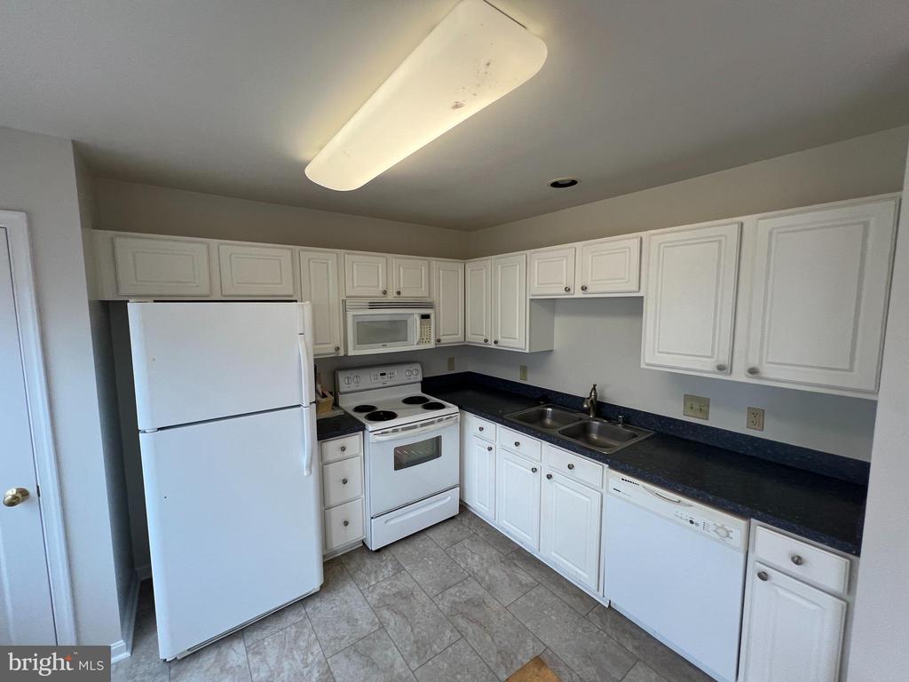 11412 WYTHEVILLE COURT