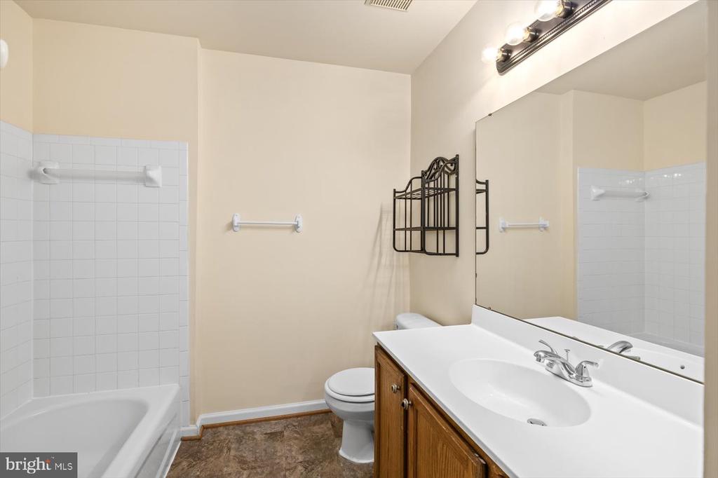 4707 COLONNADE WAY