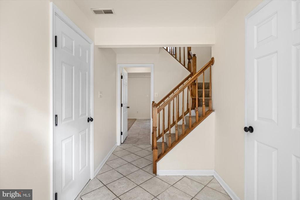 4707 COLONNADE WAY