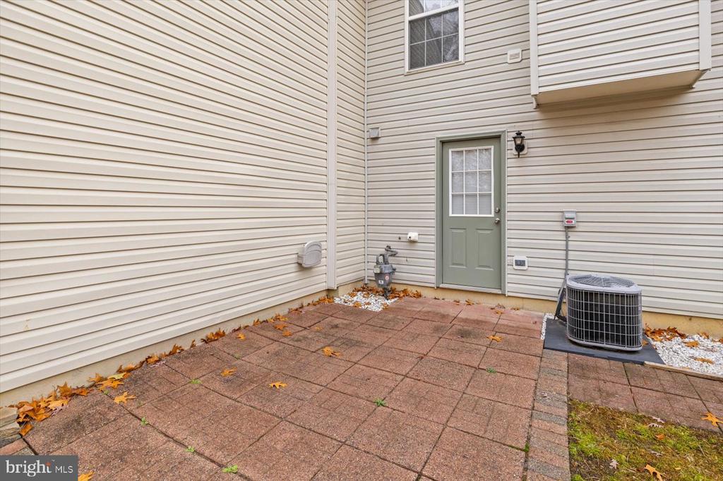 4707 COLONNADE WAY