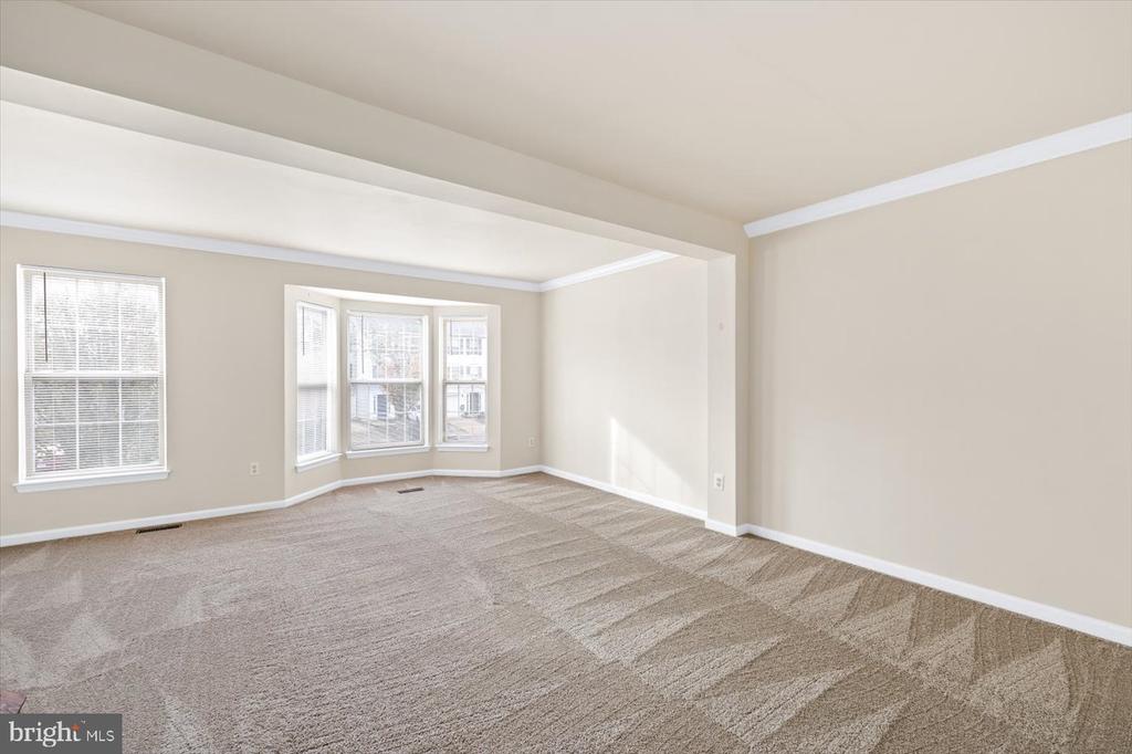 4707 COLONNADE WAY