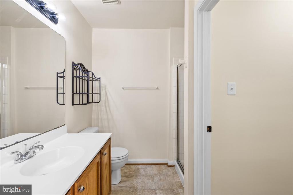 4707 COLONNADE WAY