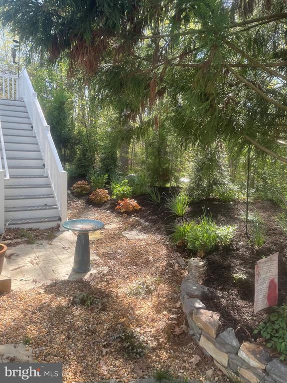 5931 W CARNIFEX FERRY ROAD W
