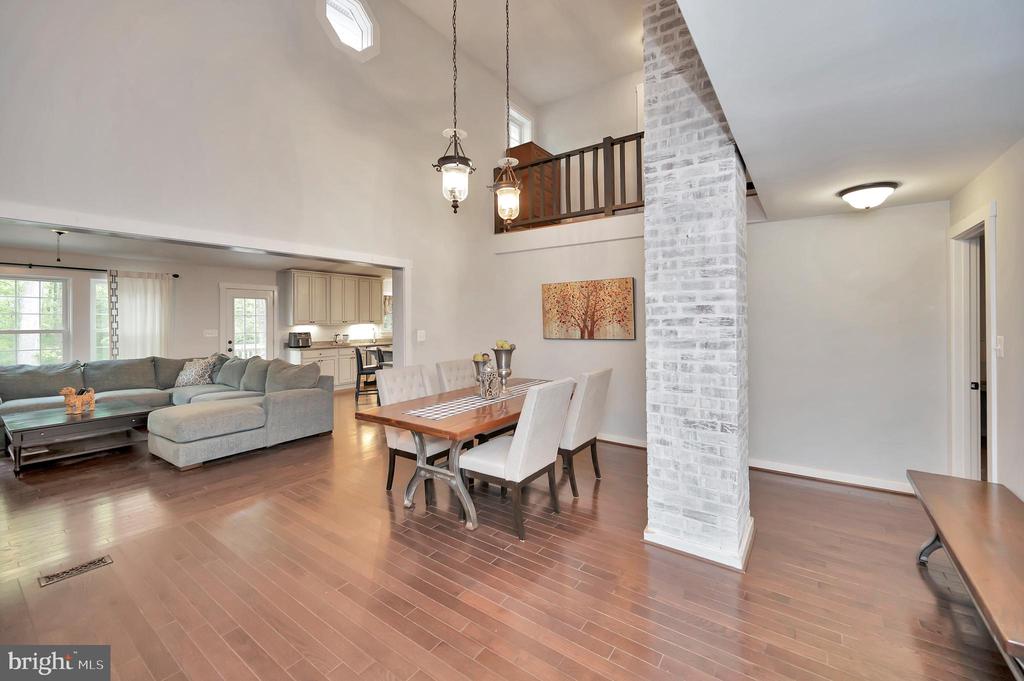 11511 CATHARPIN ROAD