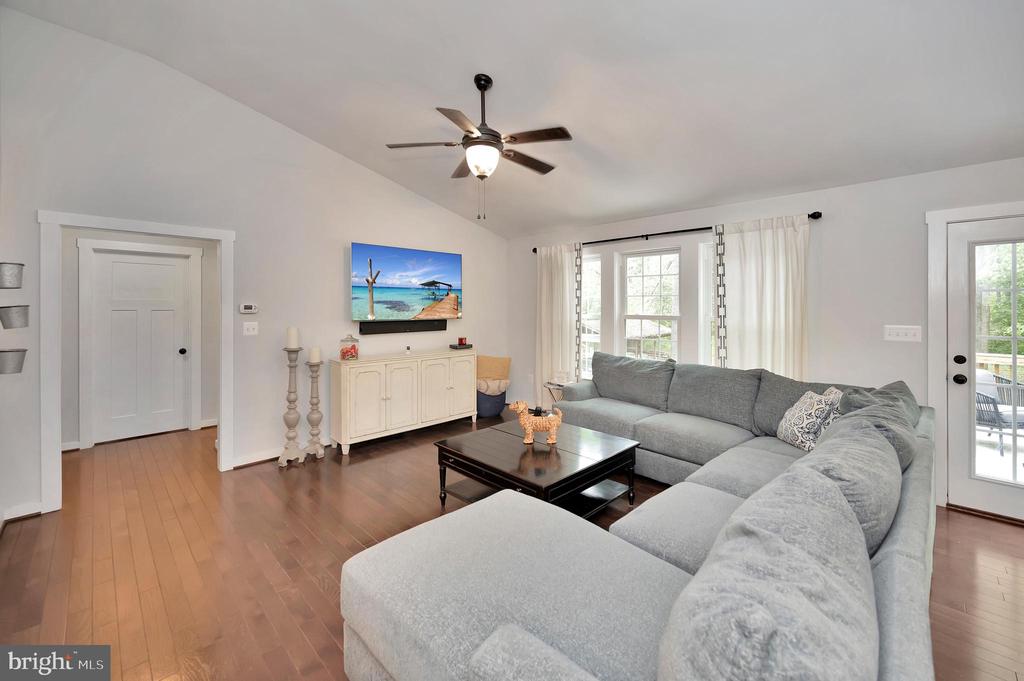 11511 CATHARPIN ROAD