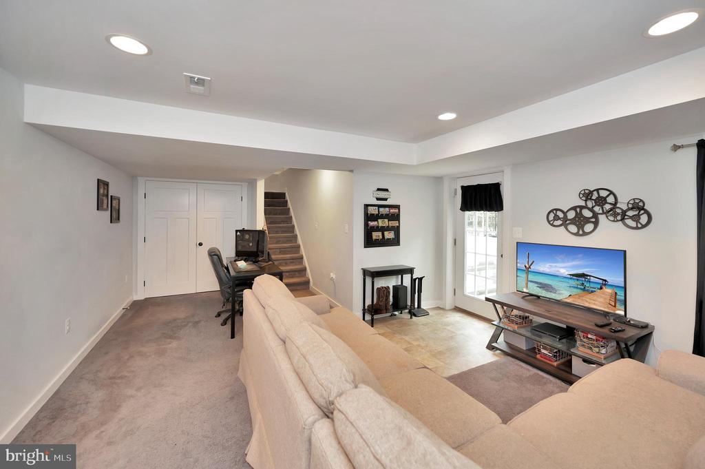 11511 CATHARPIN ROAD